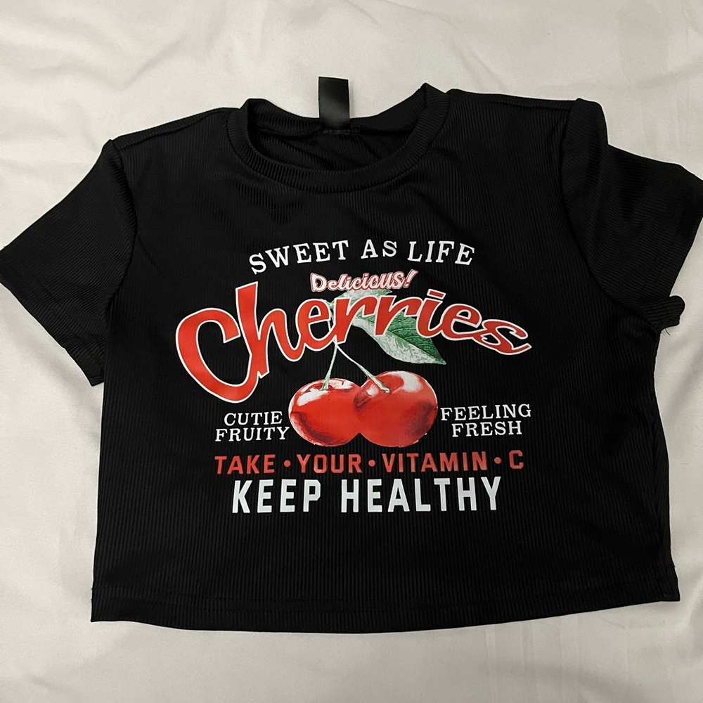 SHEIN XS ‘cherries’ crop top